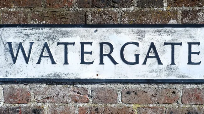 watergate sign